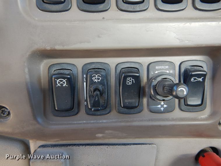 image for item DH5115 2005 Mack CXN613  dump truck