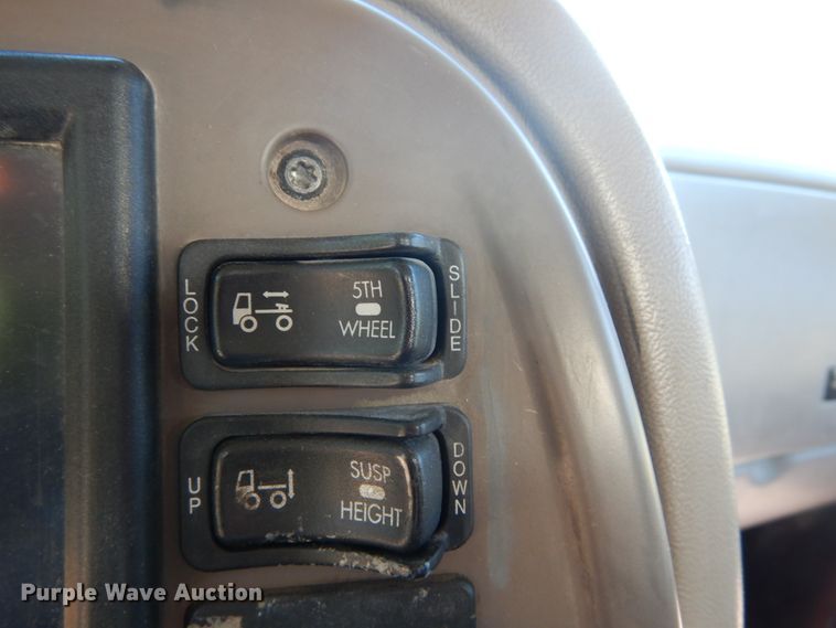 image for item DH5115 2005 Mack CXN613  dump truck