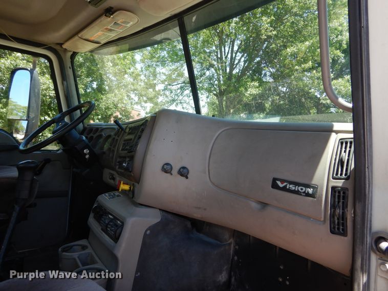 image for item DH5115 2005 Mack CXN613  dump truck