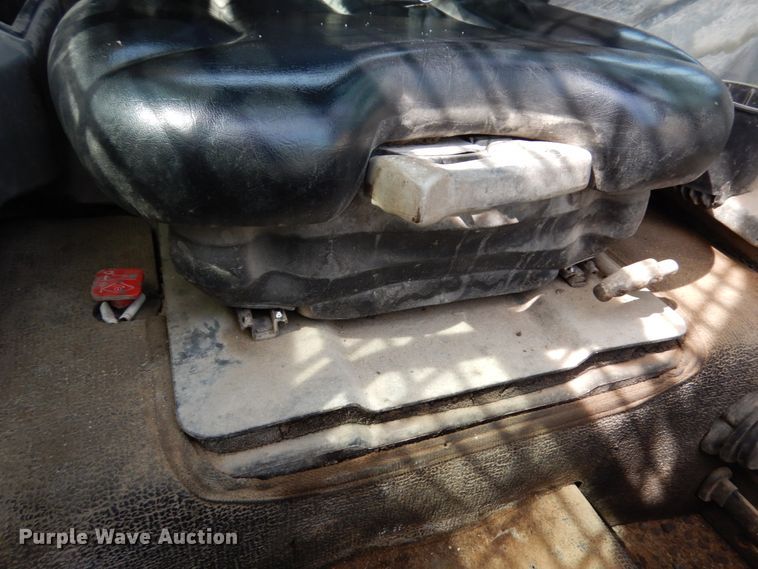 image for item DH6507 2015 Bobcat S570  skid steer loader