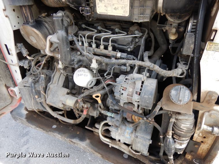 image for item DH6507 2015 Bobcat S570  skid steer loader