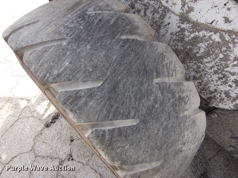 image for item DH6507 2015 Bobcat S570  skid steer loader