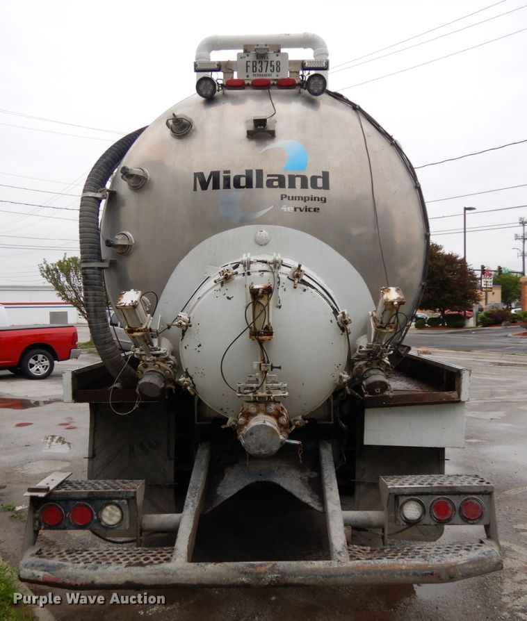 image for item DH6509 2009 Kenworth T800  vacuum truck