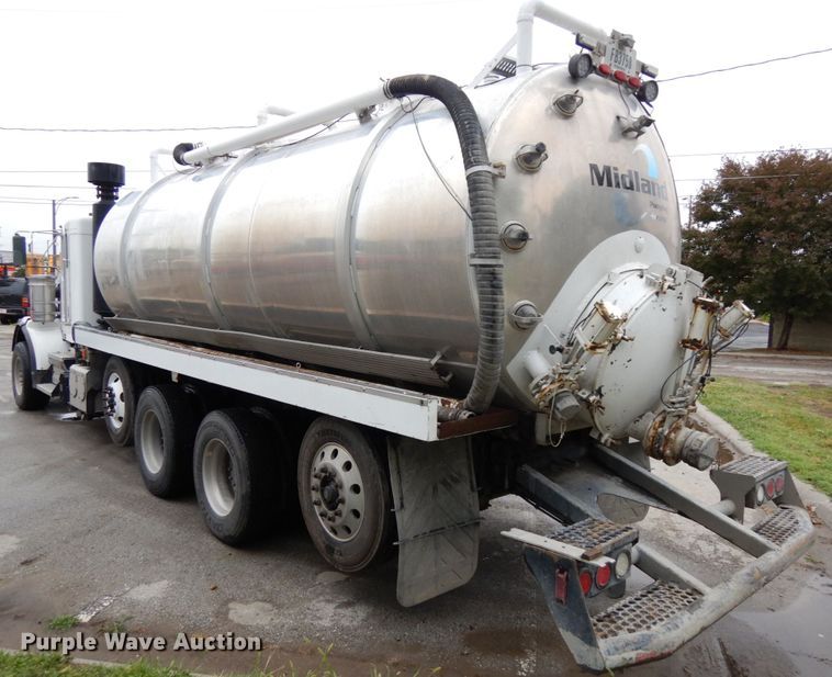 image for item DH6509 2009 Kenworth T800  vacuum truck