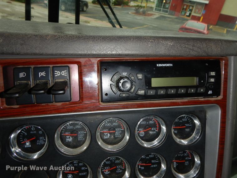 image for item DH6509 2009 Kenworth T800  vacuum truck