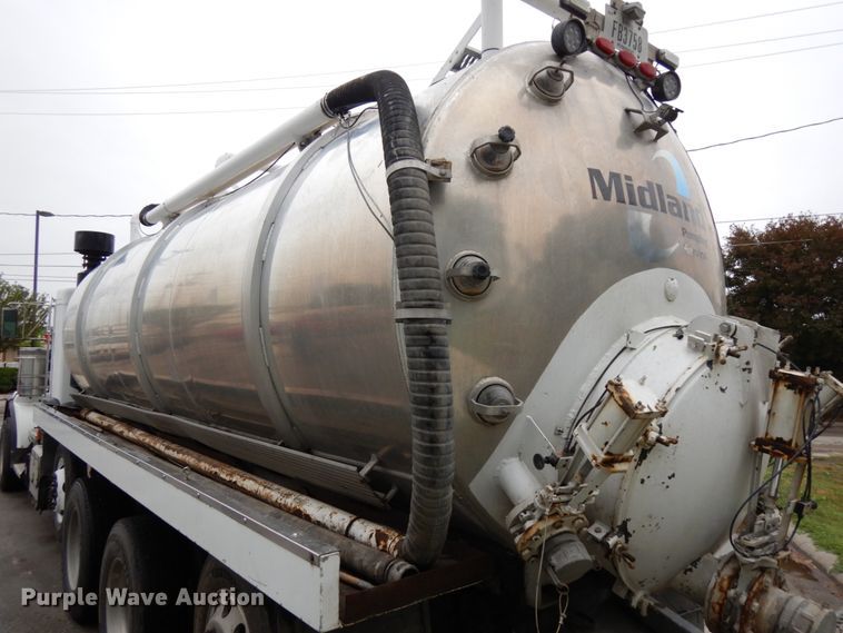 image for item DH6509 2009 Kenworth T800  vacuum truck