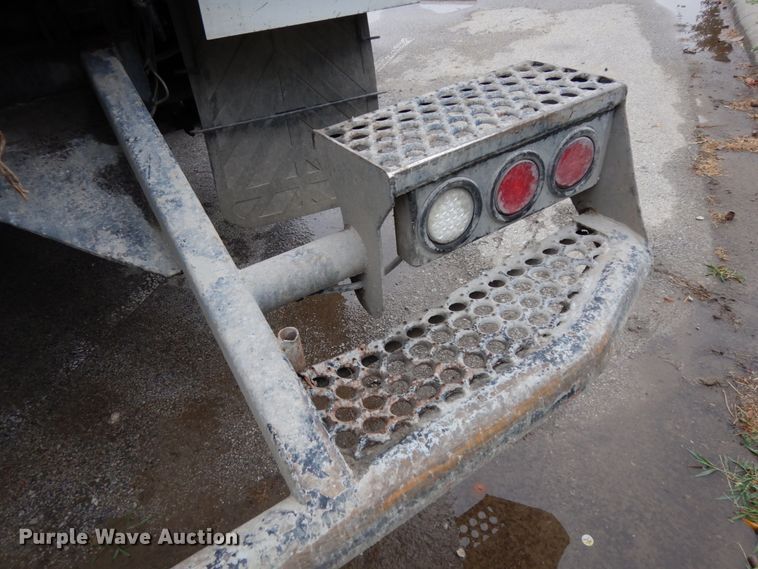 image for item DH6509 2009 Kenworth T800  vacuum truck