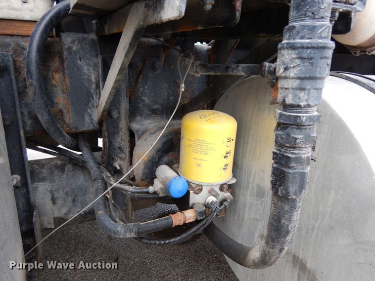 image for item DH6509 2009 Kenworth T800  vacuum truck