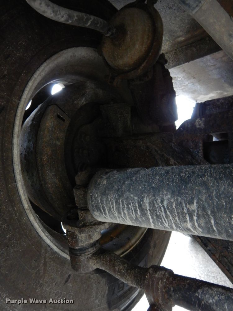 image for item DH6509 2009 Kenworth T800  vacuum truck