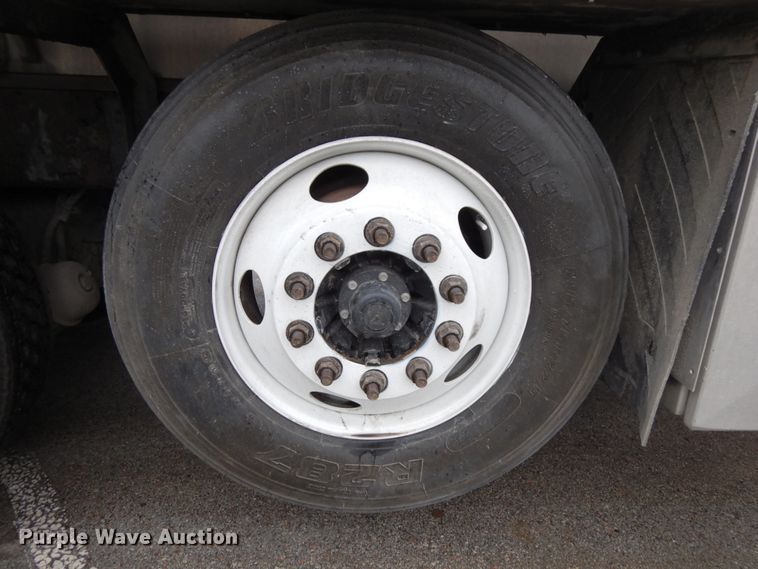 image for item DH6509 2009 Kenworth T800  vacuum truck