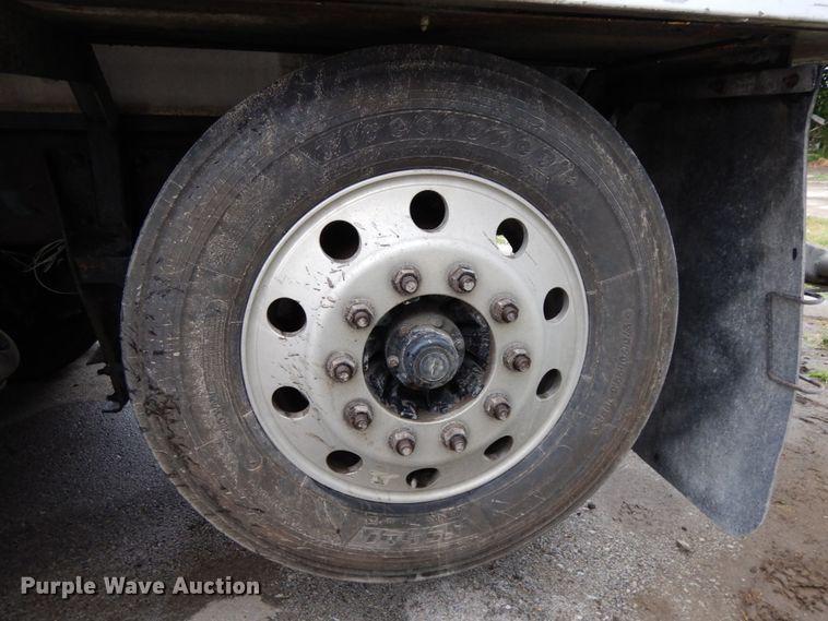 image for item DH6509 2009 Kenworth T800  vacuum truck