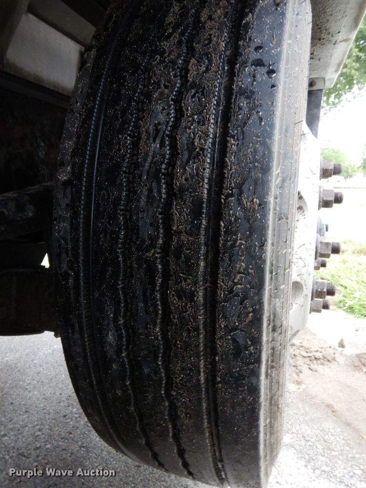 image for item DH6509 2009 Kenworth T800  vacuum truck