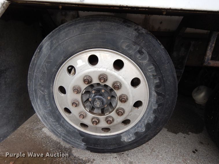 image for item DH6509 2009 Kenworth T800  vacuum truck