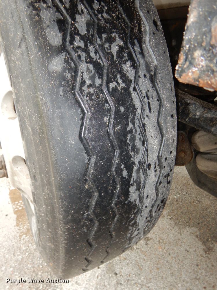 image for item DH6509 2009 Kenworth T800  vacuum truck