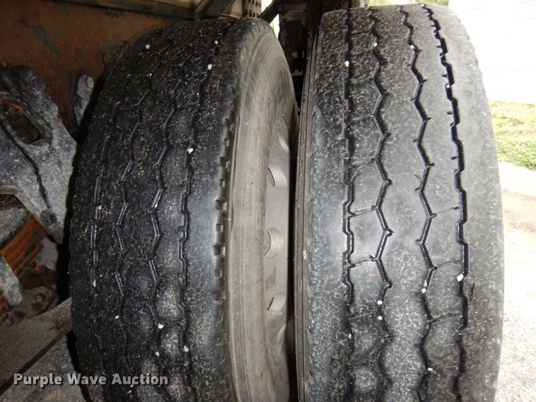 image for item DH6509 2009 Kenworth T800  vacuum truck