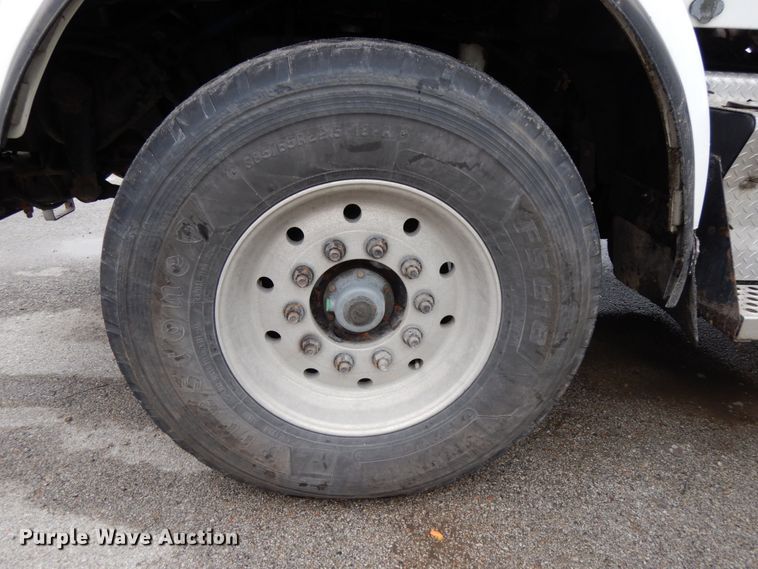 image for item DH6509 2009 Kenworth T800  vacuum truck