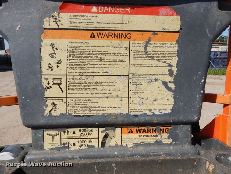 image for item DH6512 2004 JLG 600S  boom lift