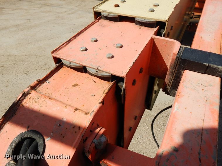 image for item DH6512 2004 JLG 600S  boom lift