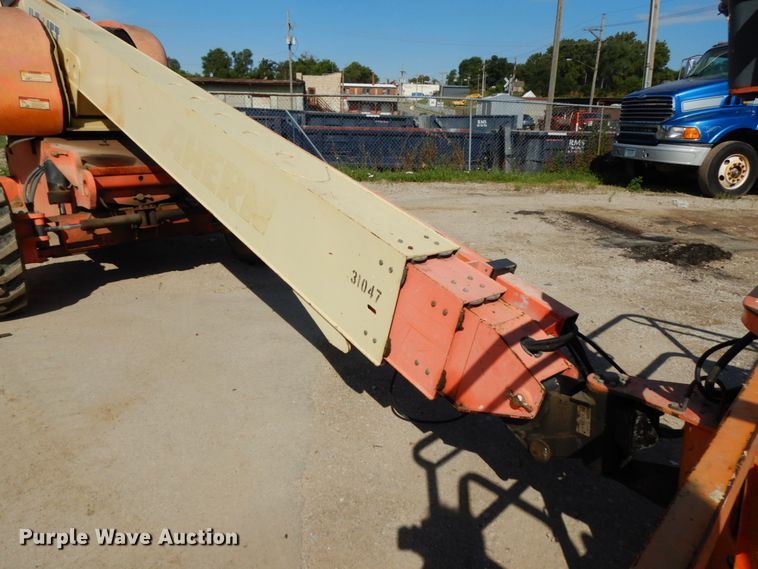 image for item DH6512 2004 JLG 600S  boom lift