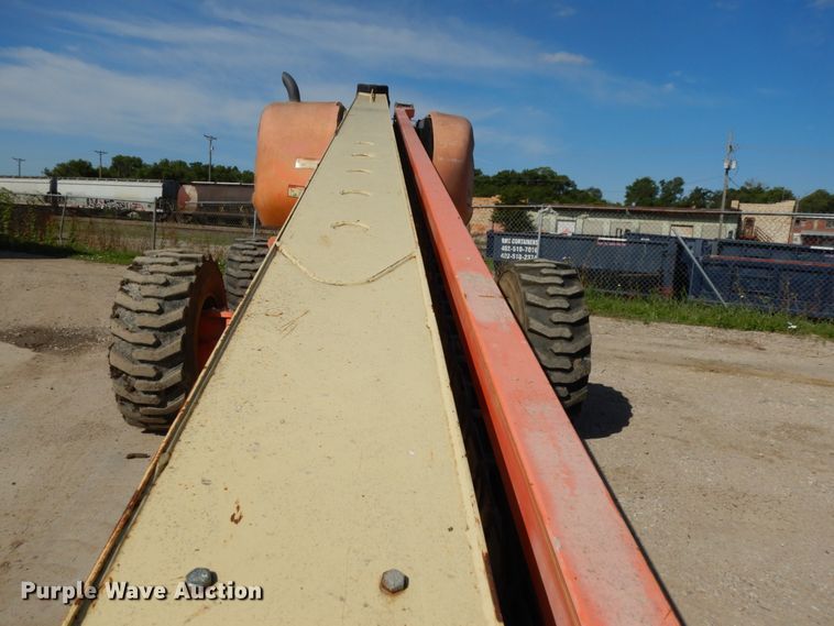 image for item DH6512 2004 JLG 600S  boom lift