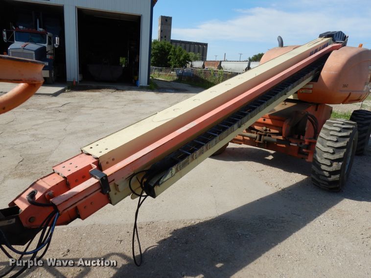 image for item DH6512 2004 JLG 600S  boom lift