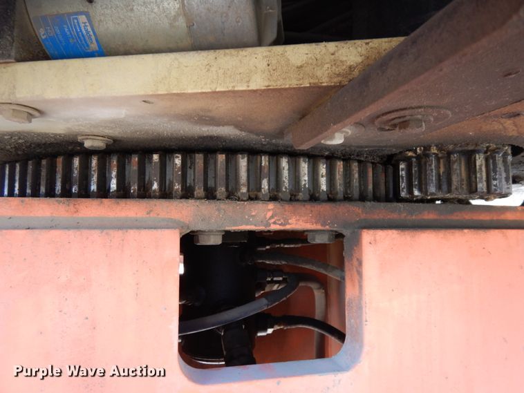 image for item DH6512 2004 JLG 600S  boom lift