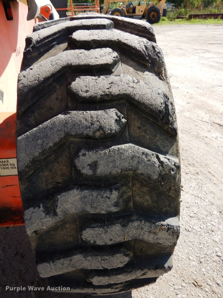 image for item DH6512 2004 JLG 600S  boom lift