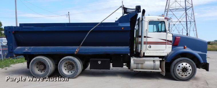 image for item DH6513 1994 Kenworth T800B  dump truck