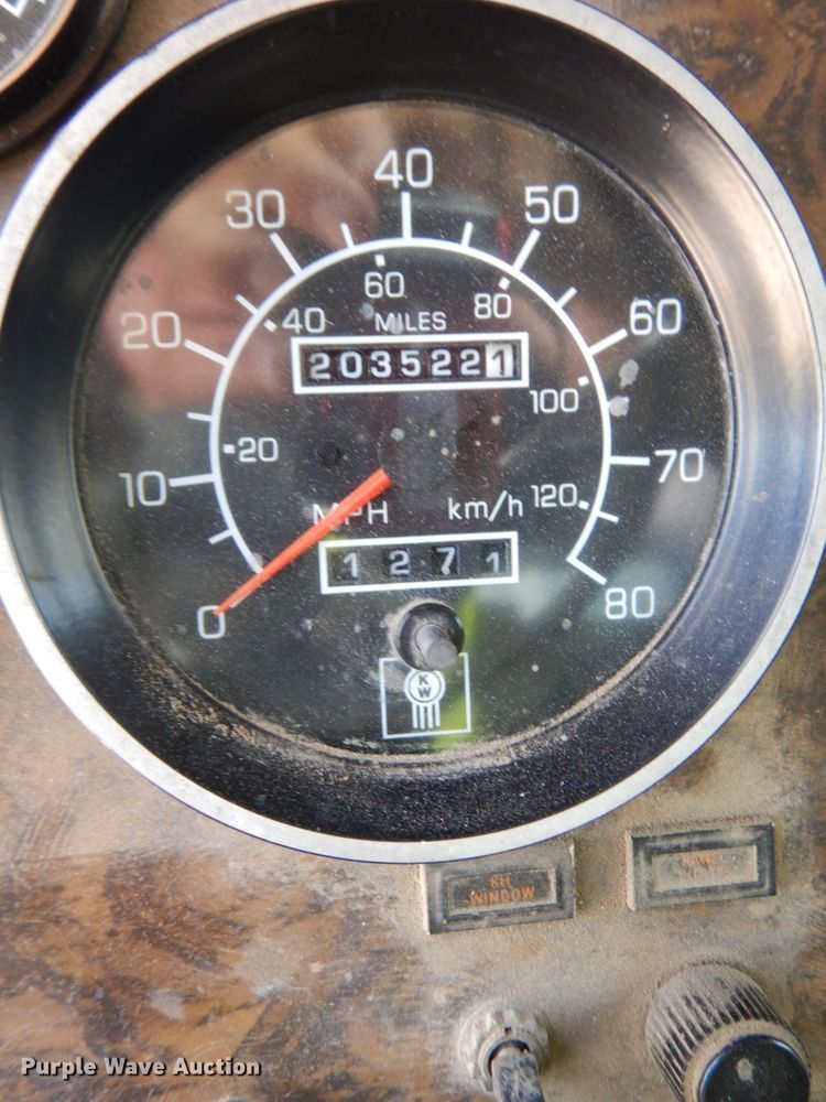 image for item DH6513 1994 Kenworth T800B  dump truck