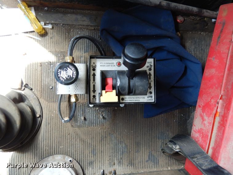 image for item DH6513 1994 Kenworth T800B  dump truck