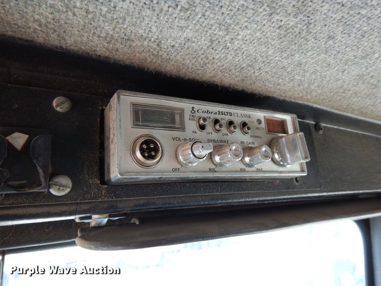 image for item DH6513 1994 Kenworth T800B  dump truck