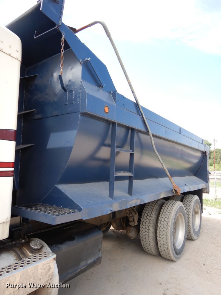 image for item DH6513 1994 Kenworth T800B  dump truck