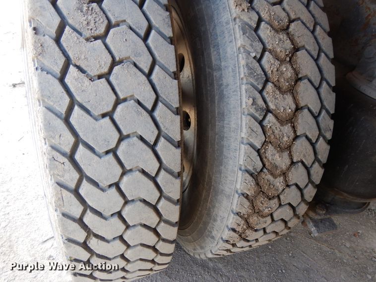 image for item DH6513 1994 Kenworth T800B  dump truck