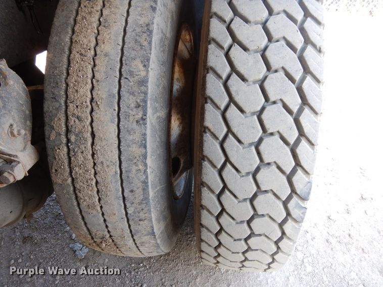 image for item DH6513 1994 Kenworth T800B  dump truck