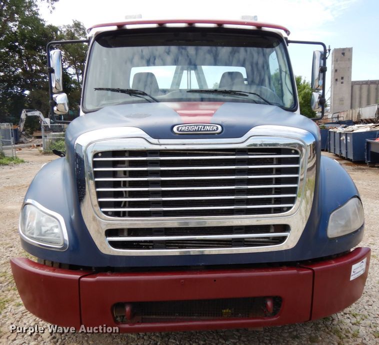 image for item DH6514 2006 Freightliner Business Class M2  hook lift truck