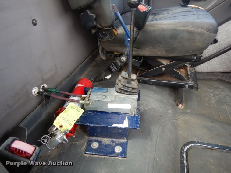 image for item DH6514 2006 Freightliner Business Class M2  hook lift truck