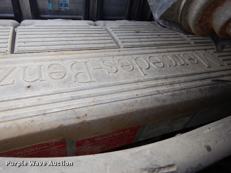 image for item DH6514 2006 Freightliner Business Class M2  hook lift truck