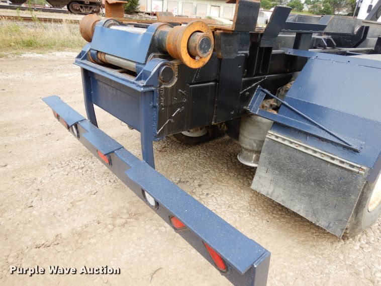 image for item DH6514 2006 Freightliner Business Class M2  hook lift truck