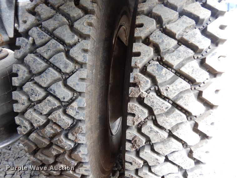 image for item DH6514 2006 Freightliner Business Class M2  hook lift truck