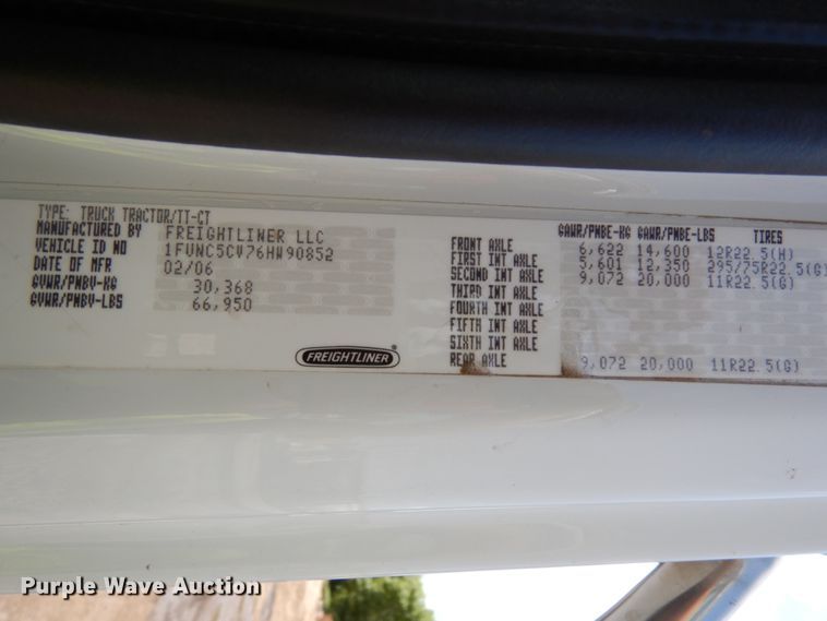 image for item DH6514 2006 Freightliner Business Class M2  hook lift truck