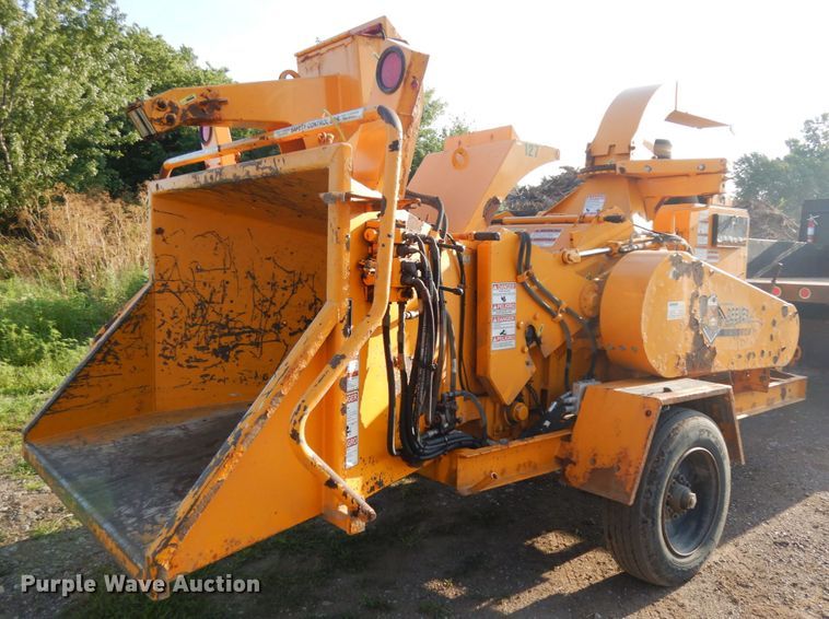 image for item DH6517 Morbark Beever M15R wood chipper