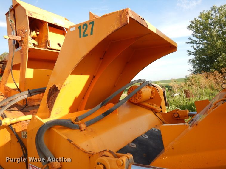 image for item DH6517 Morbark Beever M15R wood chipper