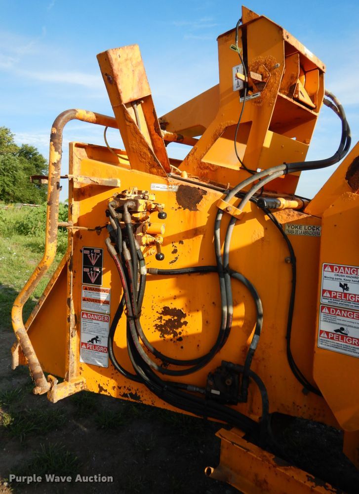 image for item DH6517 Morbark Beever M15R wood chipper