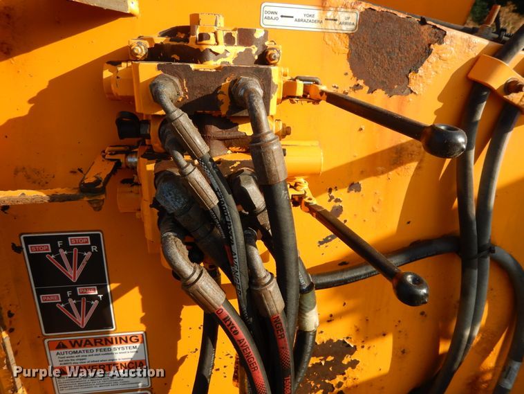 image for item DH6517 Morbark Beever M15R wood chipper