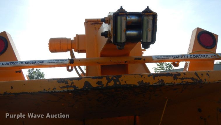 image for item DH6517 Morbark Beever M15R wood chipper