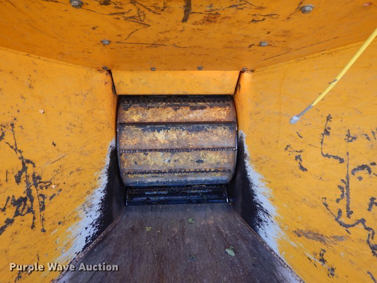 image for item DH6517 Morbark Beever M15R wood chipper