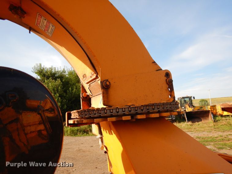 image for item DH6517 Morbark Beever M15R wood chipper
