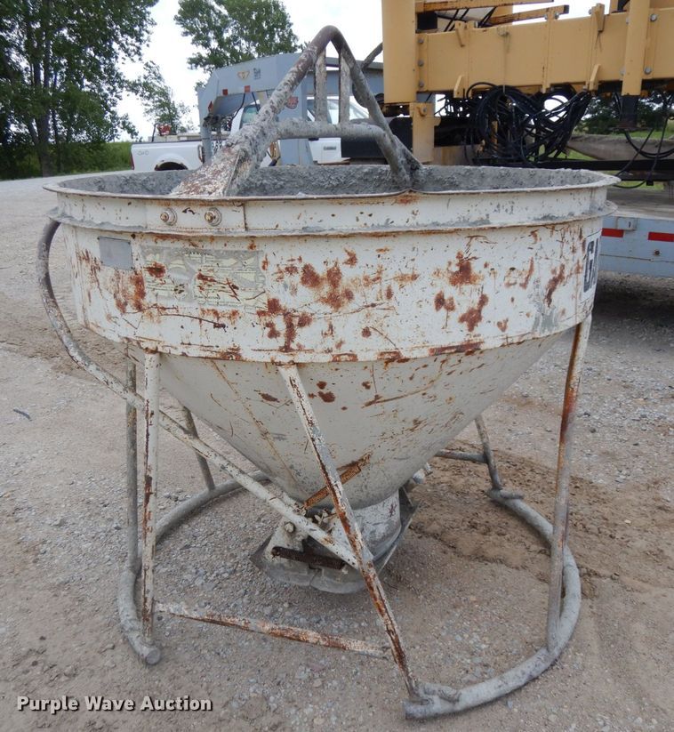 image for item DH6521 Garbro 440-R concrete bucket