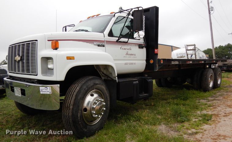 image for item DH6528 1996 Chevrolet Kodiak  flatbed truck
