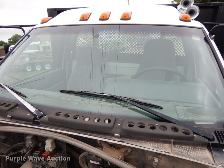 image for item DH6528 1996 Chevrolet Kodiak  flatbed truck